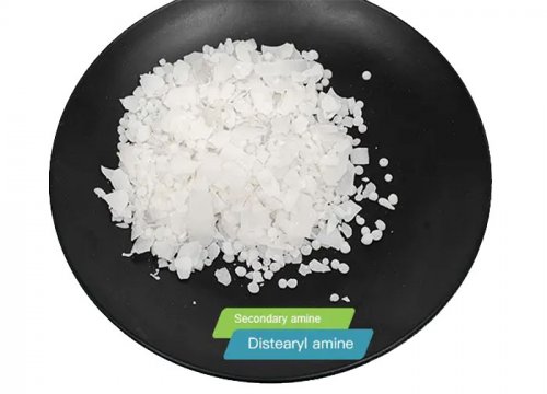 Дистеариламин