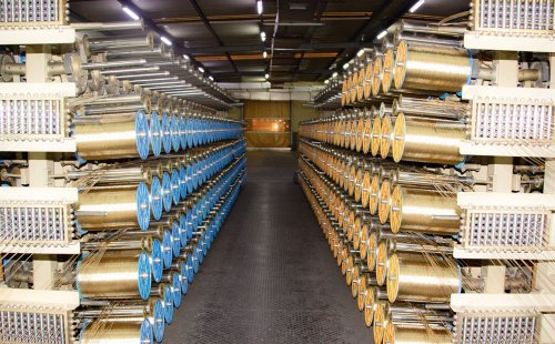 Статор со стальным шнуром