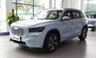 Geely Tugella Xingyue L 1.5t erev Zhizhen версии 2022