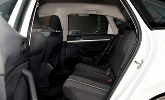 _0005_480x360_0_q95_c42_autohomecar__ChsEkV-XjGiAQyeaABVHLiZQ7PQ657