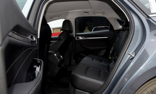 _0002_480x360_0_q95_c42_autohomecar__ChxknGJ7MO-AB-9pABd6eqGRVao408 - 副本