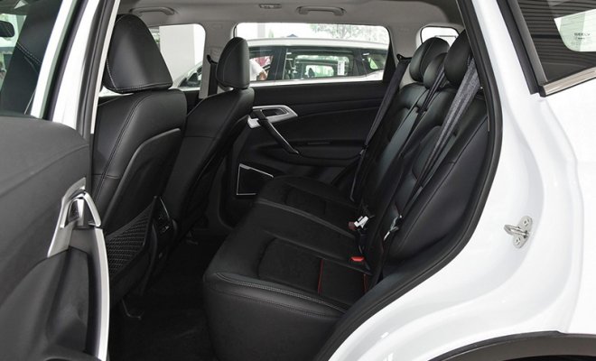 _0003_1400x0_1_q95_autohomecar__ChsEm10M5hiAQUfIAAWUEMXeWEI166