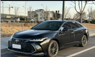 Toyota Avalon 2022 2.0L XLE Premium