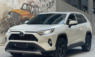 Toyota RAV4  2021 двухуровневый 2.5L CVT