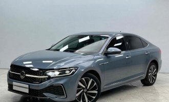 Volkswagen Passat  2022 330TSI Premium 