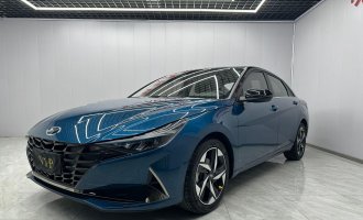 Hyundai Elantra 2021 1.5L CVT LUX Premium