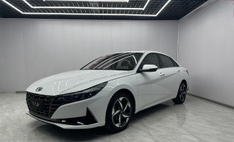  Hyundai Elantra 2021 1.5L CVT LUX Premium 