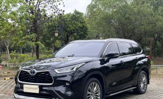 Highlander 2022 Double Engine 2.5L 4WD Premium Edition 7-Seater