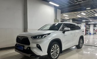  2022 Highlander Dual-Engine 2.5L Four-wheel Drive Premium Edition with 7 seats