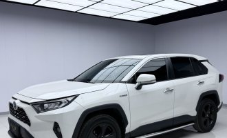 Toyota RAV4 2020 модельного года, гибридный двигатель 2,5 л, E-CVT, полный привод, версия Elite PLUS.