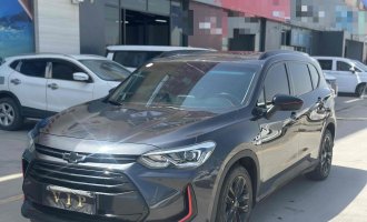 Номер автомобиля: 20250811CGYJ01 Комплектация автомобиля: https://www.autohome.com.cn/spec/45980/#pvareaid=100141 【Привод】2WD 【Цвет】Полуночный серый 【Дата выпуска】Июль 2022 г. 【Пробег】36016 км 【Объем двигателя】1,3 Т 【Ключи от автомобиля】1 шт. 【Состояние а
