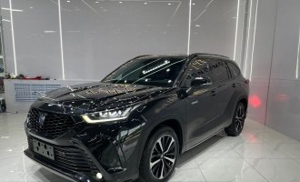  Toyota Crown Kluger 2021 модельного года, 2,5 л, HEV, полный привод, версия «Престиж»