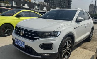  Volkswagen T-ROC 280 Полный привод Luxury Smart Connect Edition 2021 Модель