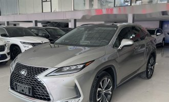  Lexus RX300 с полным приводом Elegance