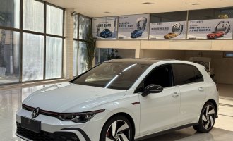 Golf Модель 380TSI DSG GTI 2021 года с обновленным дизайном