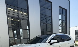 TOYOTA RAV4 2,0 л, модель 2021 года, CVT 4WD Premium Edition