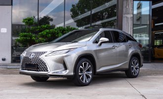 Lexus RX300 Модель 300 4WD Special Edition 2021 года