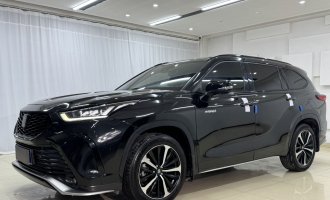  Toyota CROWNKLUGER Модель 2021 года, 2,5 л, HEV, 4WD, Premium Edition