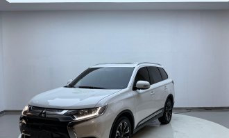 Mitsubishi Outlander   2020 года  2,0 л  2WD Comfort Edition  5-местный  National VI