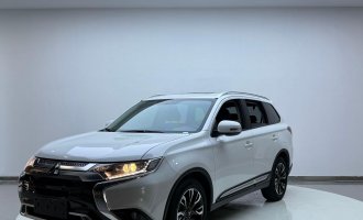 Mitsubishi Outlander  2020 года  2,0 л  2WD Comfort Edition  5-местный