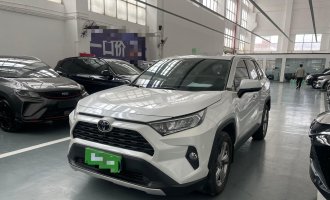 Toyota RAV4 2022 года  2,0 л CVT с передним приводом Style Edition