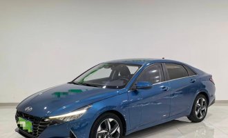 Hyundai Elantra  2022 1.5L CVT LUX Premium Edition