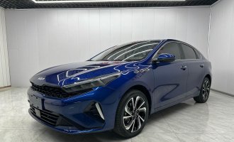 Kia K3  2023 1,5 л CVT Premium Edition