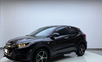 Honda Vezel  2020 1,5 л CVT Pioneer Edition 