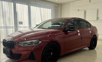 BMW 1 серии  2021 года с обновленным дизайном 120i M Sport Edition