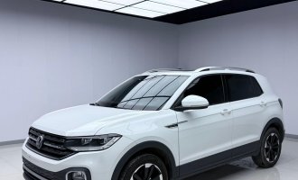 Volkswagen TACQUA  2021 года  1,5 л  Автоматическая коробка передач  Connect Edition