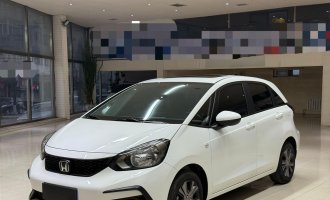 Honda Fit 2022 года, 1,5 л, CVT, версия «Chao Xiang» с люком