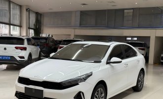 Kia K3 2023 модельного года 1.4T DCT, версия «Люкс»