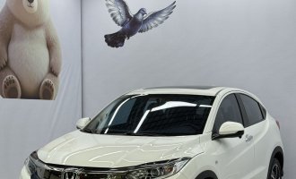 Honda Vezel,  2020 г. выпуска, 1,5 л, CVT, версия Pioneer, стандарты выбросов