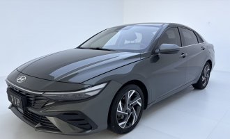 Hyundai Elantra,  2023 модельный год, 1,5 л, CVT, версия LUX «Престиж»