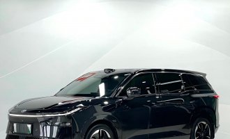 Тойота bz 3X, черный, модель 2025 года, версия 520 Pro+ с лазерным дальномером