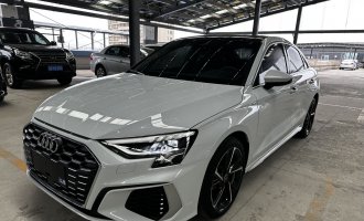 Audi A3, белый цвет, 2022 год выпуска, A3L Limousine, 35 TFSI, спортивный стиль  