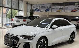 Audi A3 2023 года, модель A3L, белый цвет, лимузин, 35 TFSI, спортивный стиль