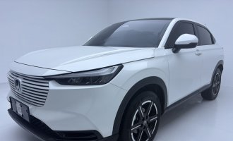Модель 2023 Honda Vezel Белый 1.5L CVT Премьер-версия
