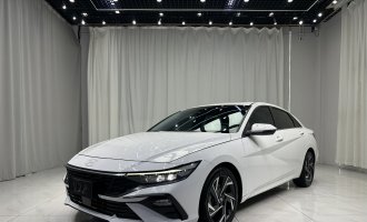 Hyundai Elantra White 2023 model 1.5L CVT GLX Premium Edition