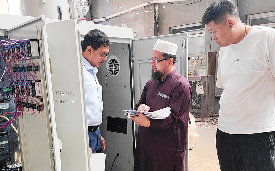 Успешно встретил клиентов из Бангладеш для проверки линии по производству труб из ПНД