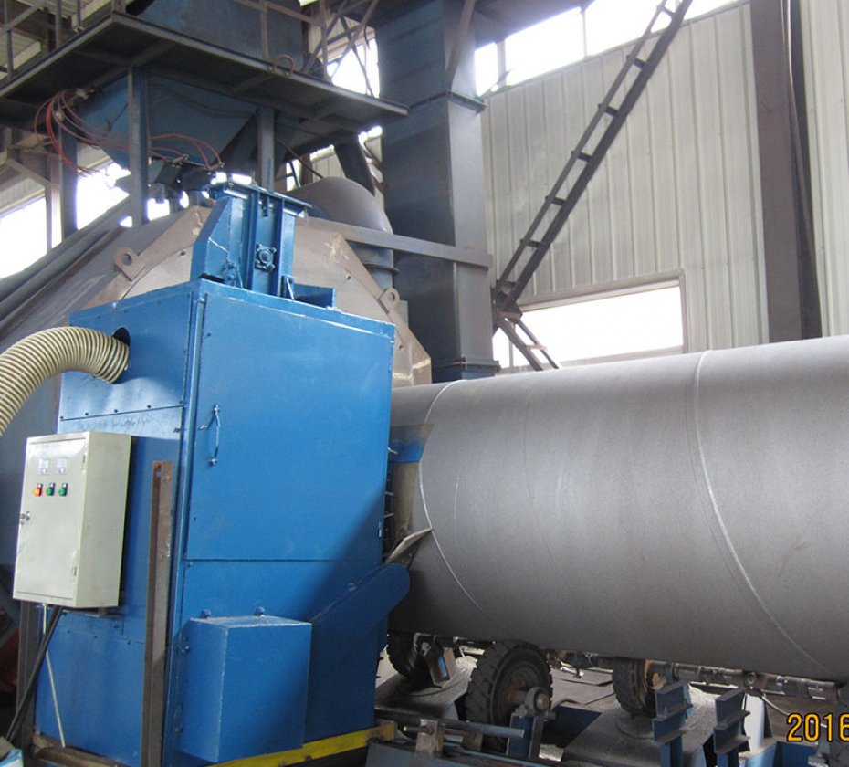 Steel pipe outer shot blasting machine