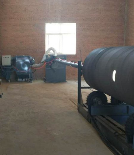 Steel pipe outer wall shot blasting machine