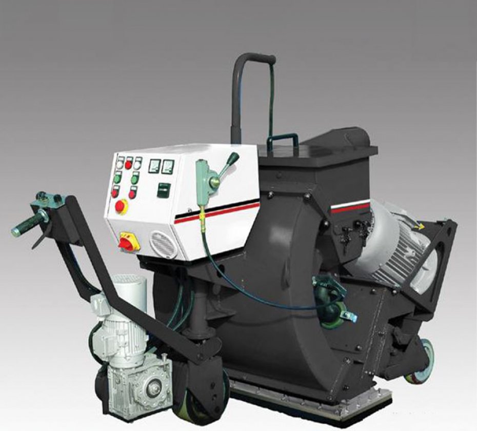 Road/deck shot blasting machine