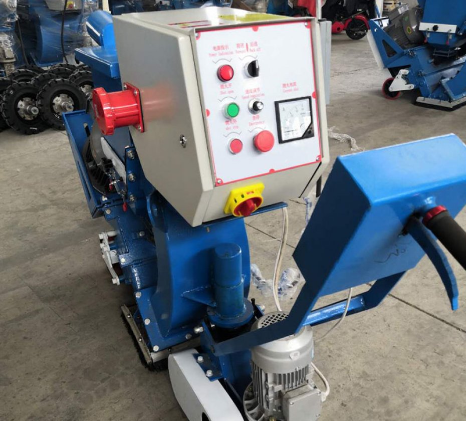 Road/deck shot blasting machine