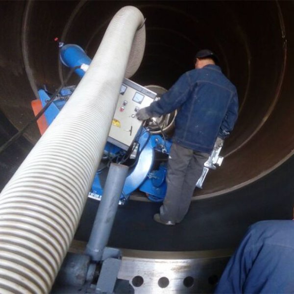 Дробеструйная машина для внутренней очистки стен RQ550