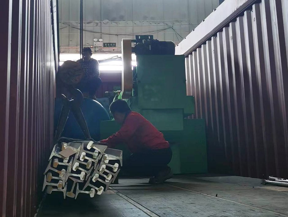 Клиент на Филиппинах заказал дробеструйную машину для очистки стен ветряной башни