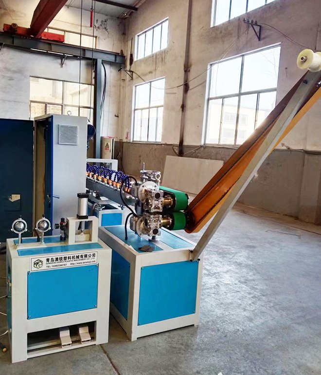 Линия по производству труб, армированных ПВХ-волокном