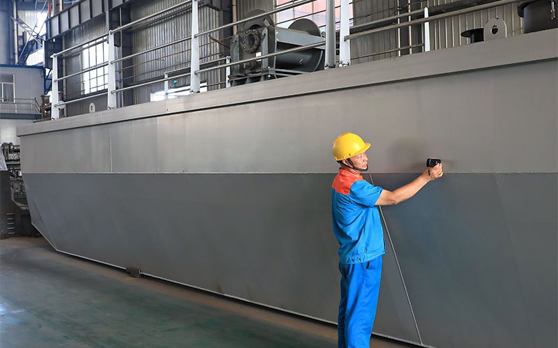 _0000_Quality inspection during dredger production
