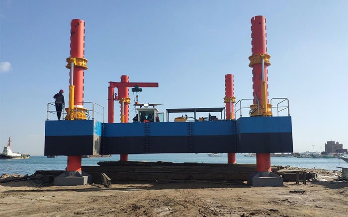 _0006_jackup barge
