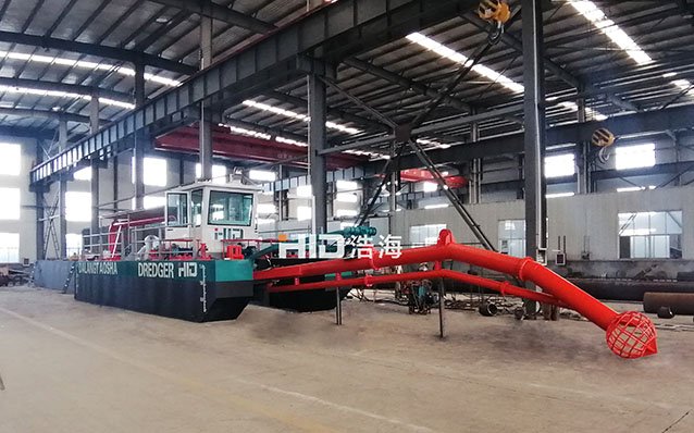 Jet suction dredger